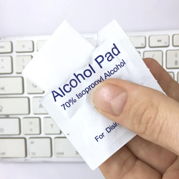 Keyboard Cleaning Tools for applying stickers (basic)